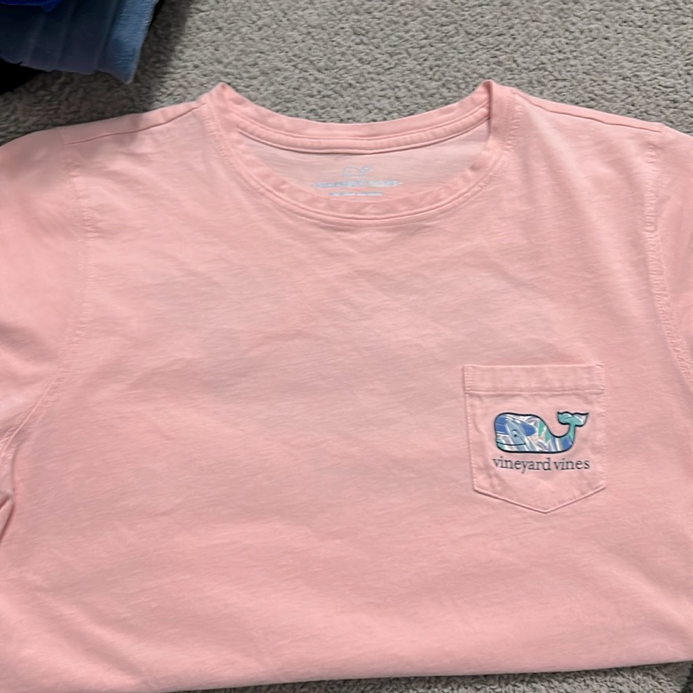 Vineyard Vines T-shirt